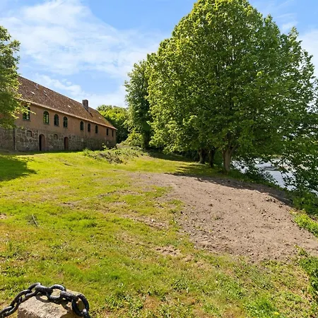 Brun - 1-5km From The Sea By Interhome